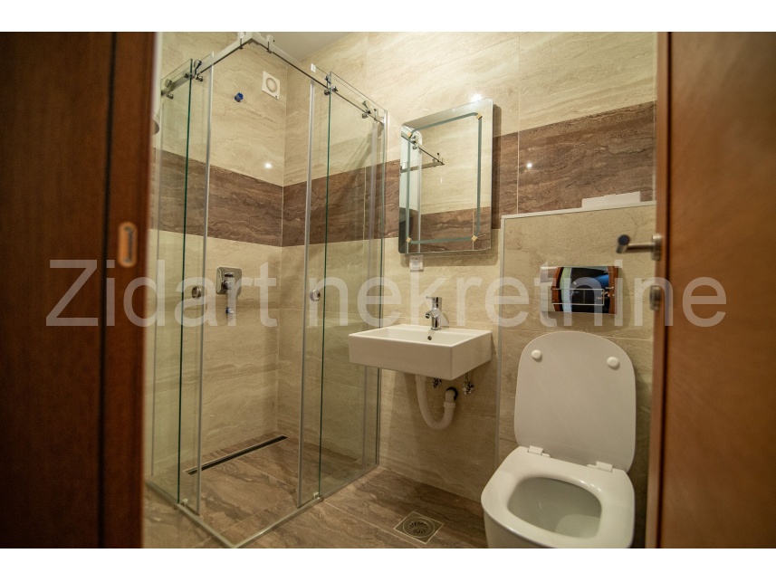 Квартира, 721 м², 137 000$ — FAKTOR